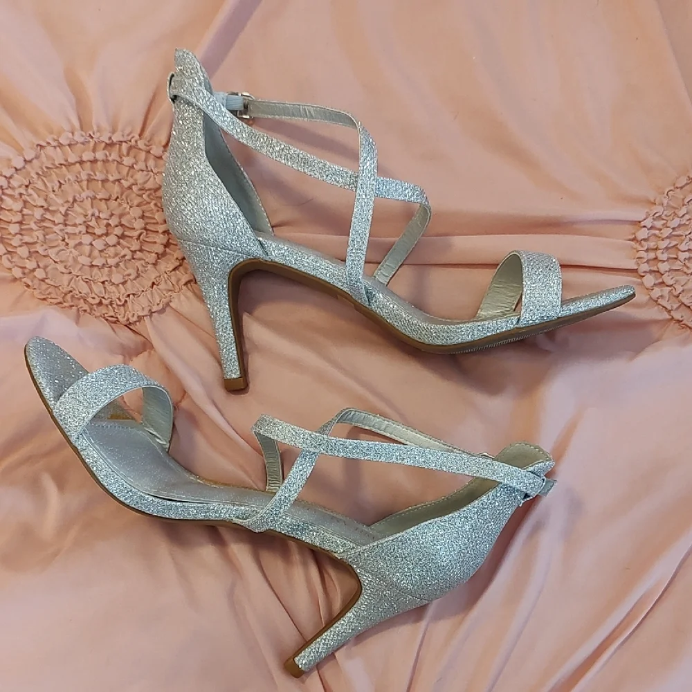 Glittery Silver Strappy Heels Size 7 - Picture 1 of 7